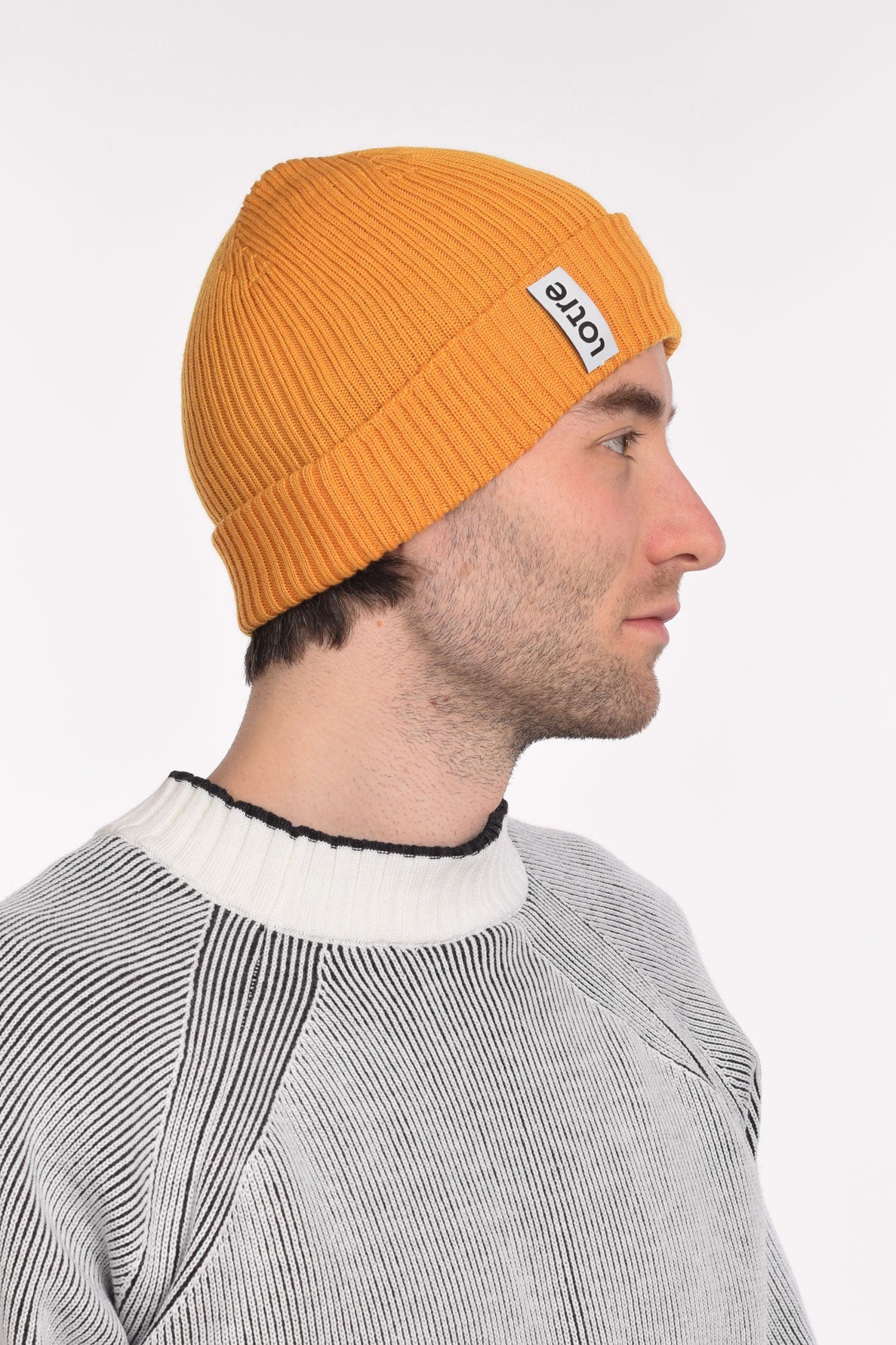 Fritzi Beanie - Orange, Lotre Studio