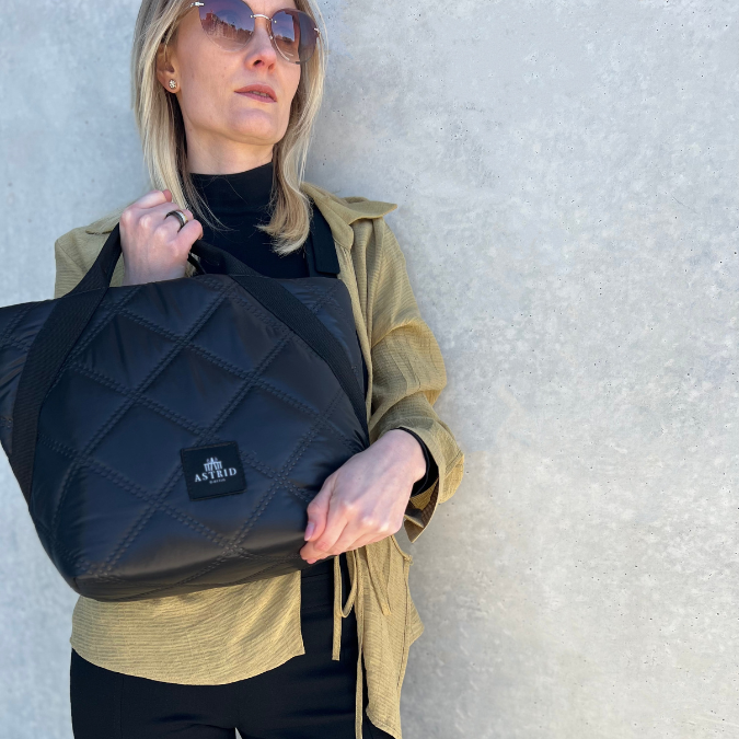 FAS bag MIDI schwarz Astrid Berlin