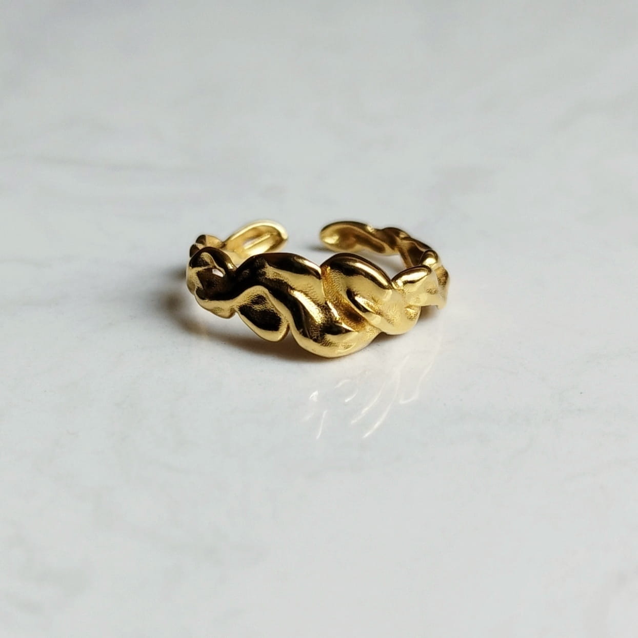 Flow Gold Ring Big Lumi Cosi