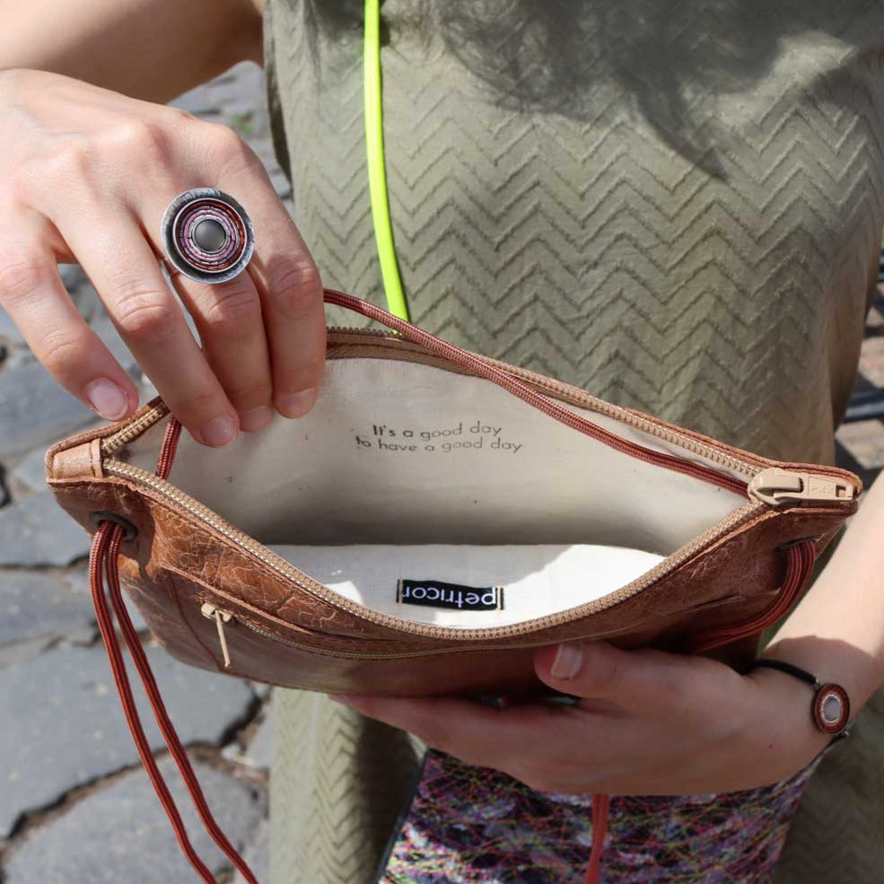 Festivaltasche Petricor Hazelnut