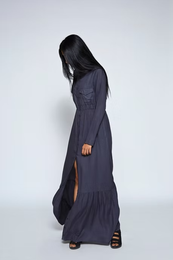 AISHA Maxi-Kleid mit Stehkragen Iimaima