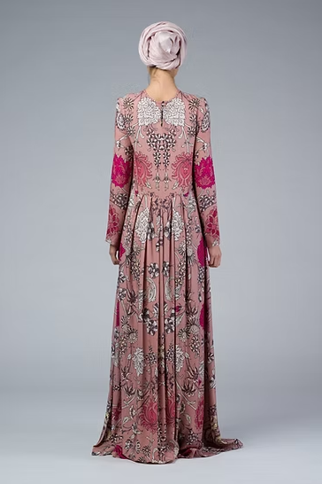 NILA Maxi-Kleid Iimaima