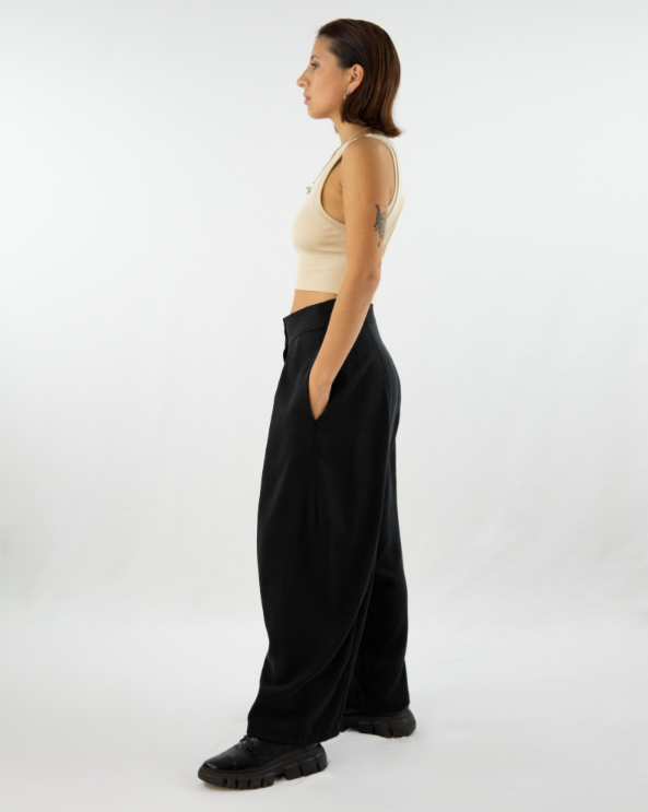 AdoPLI Minimalistische Bundfaltenhose Keijn