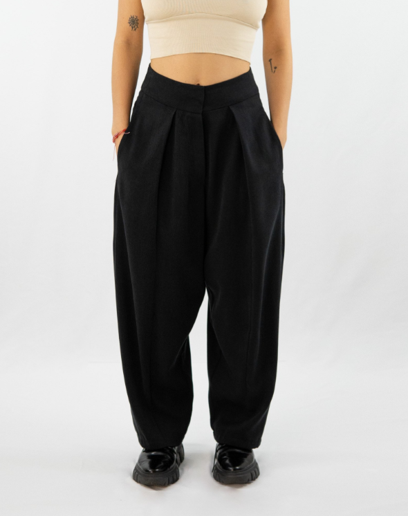 AdoPLI Minimalistische Bundfaltenhose Keijn