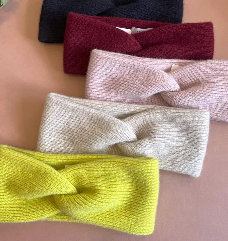 Gestricktes Stirnband mit Knotendetail in Neon Gelb, Freiberg Knitwear