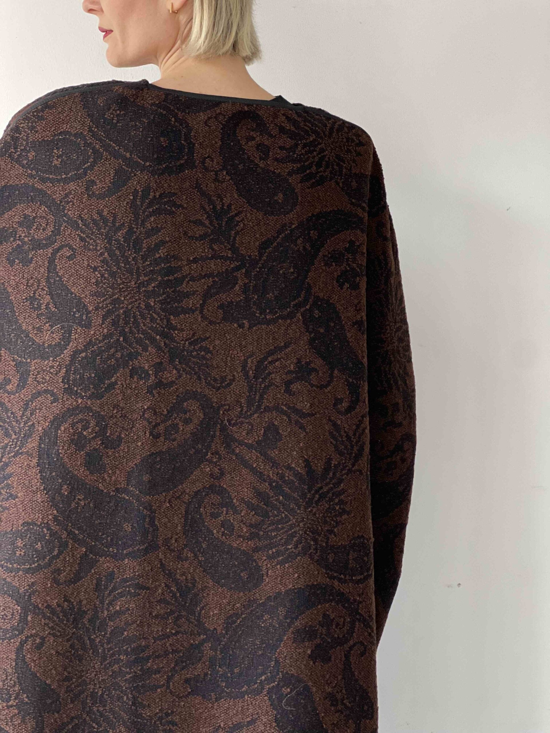 AQUARIUS CAPE Poncho The Aber Studio