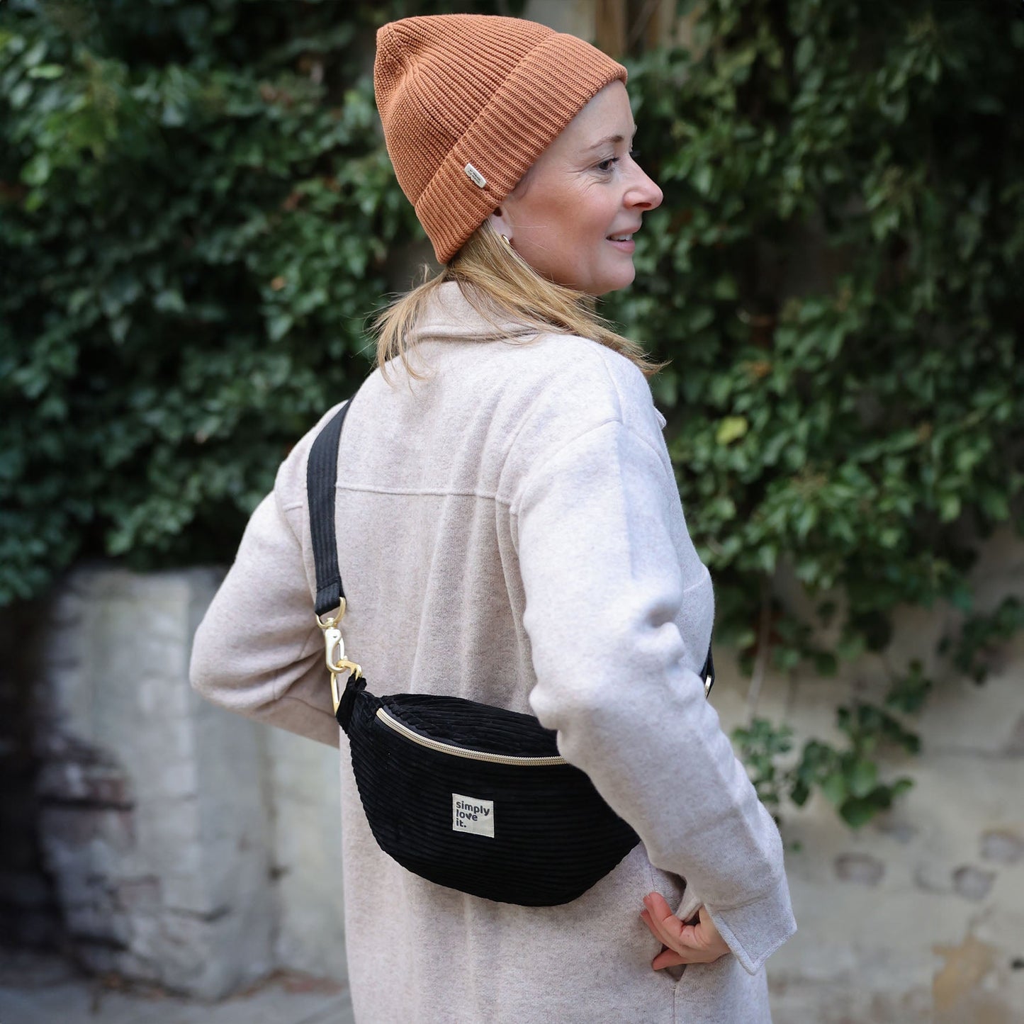 LUNI Bag black gold