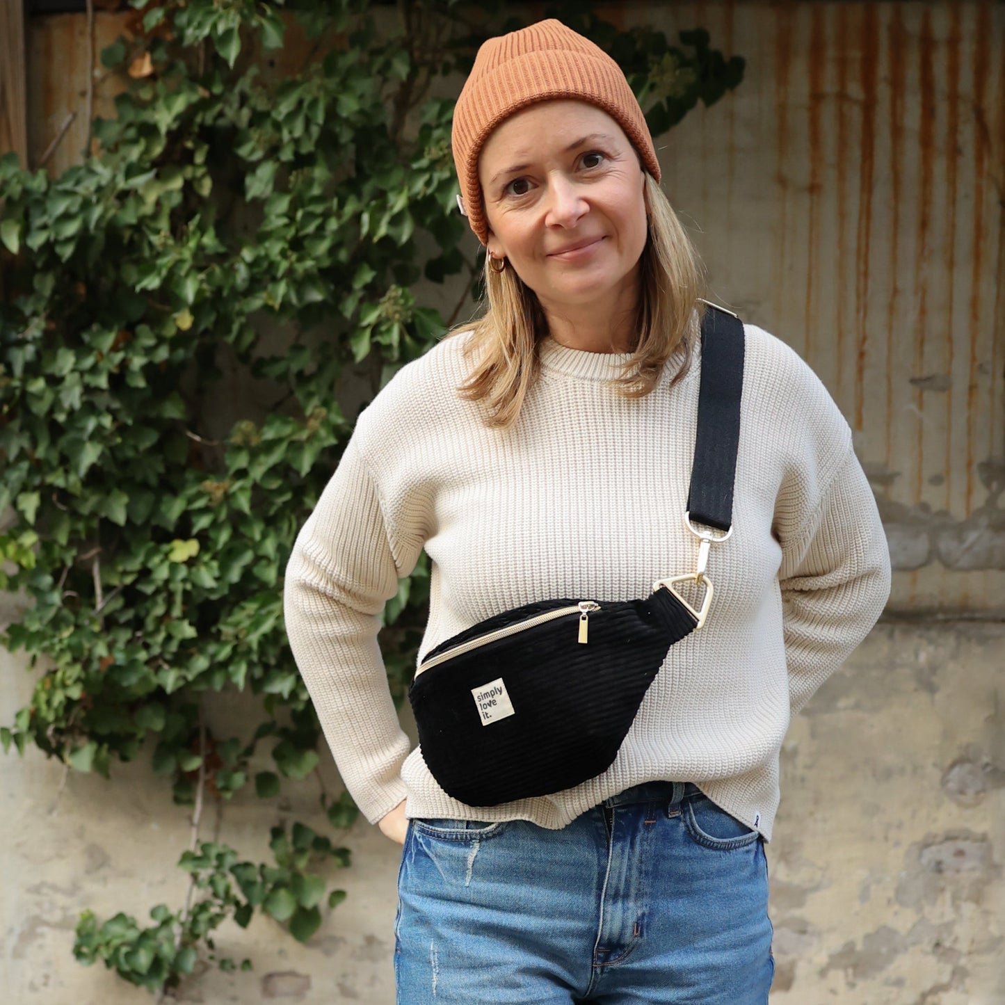 LUNI Bag black gold