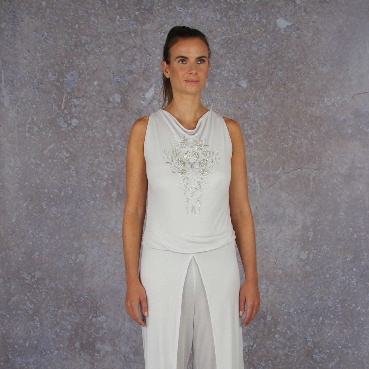 Bestickter Yoga-Overall aus Tencel - Y-05 Yoga Livestyle Fashion