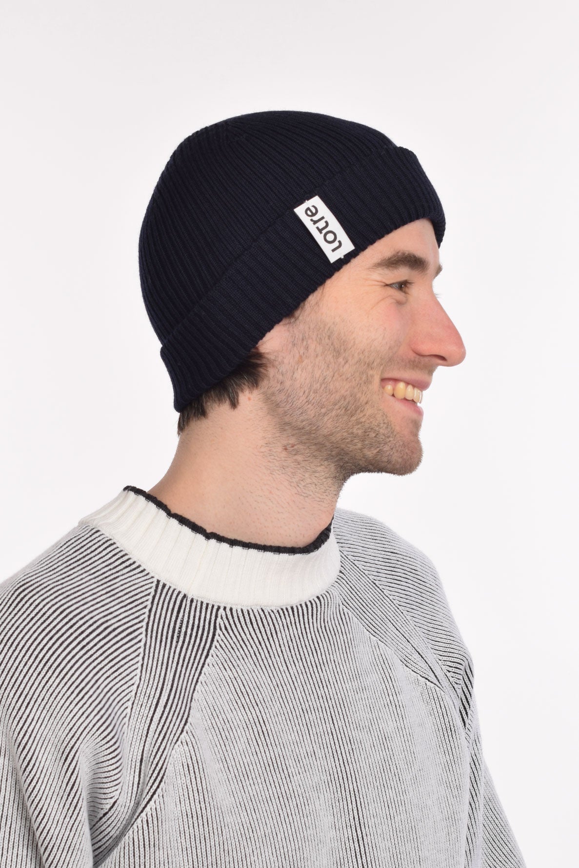 Fritzi Beanie - Dark Blue, Lotre Studio