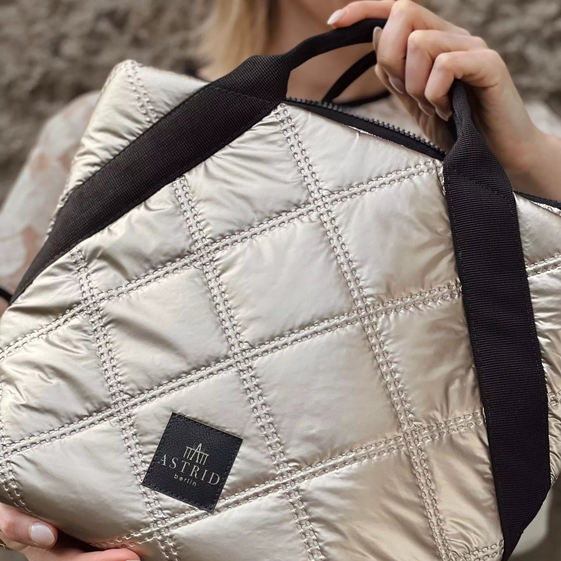 FAS bag MIDI gold Astrid Berlin
