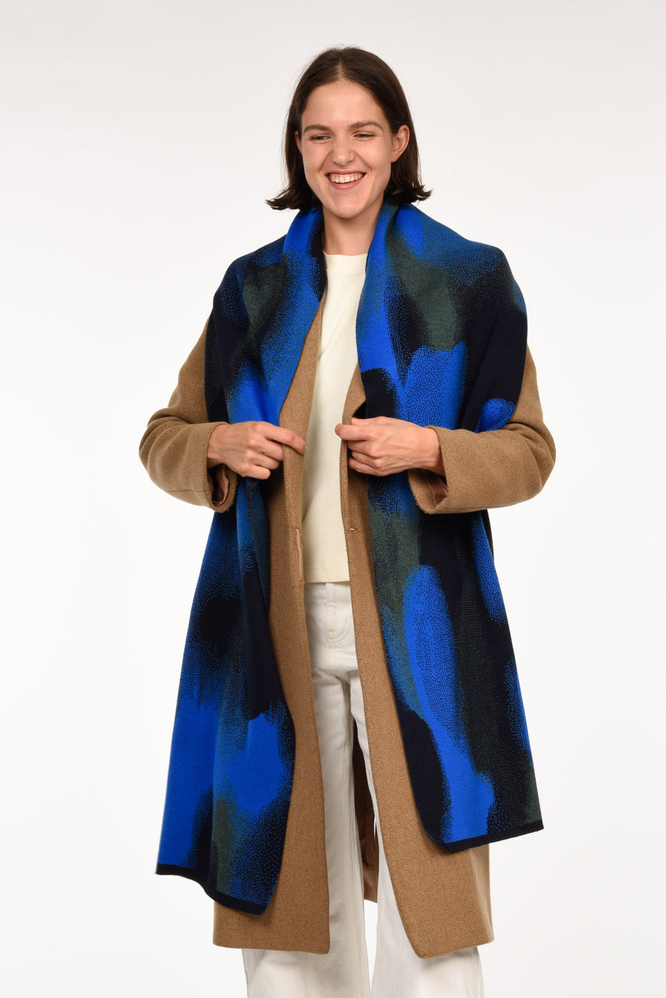 Toni Scarf - Gradient Blue Lotre Studio