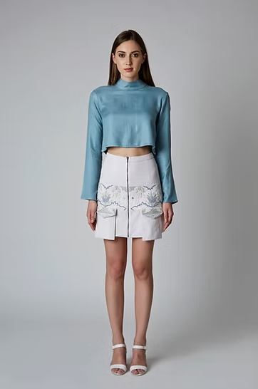 NIALA handbestickter Rock Iimaima