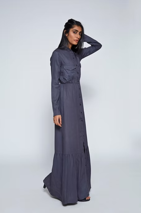 AISHA Maxi-Kleid mit Stehkragen Iimaima