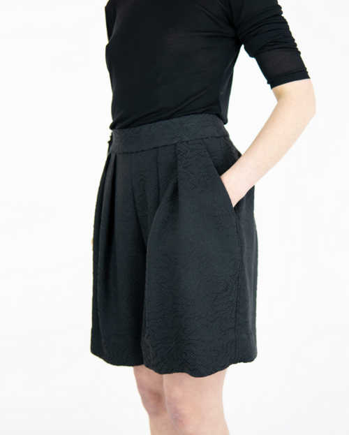 ANTILI Bermuda aus Jacquard Keijn