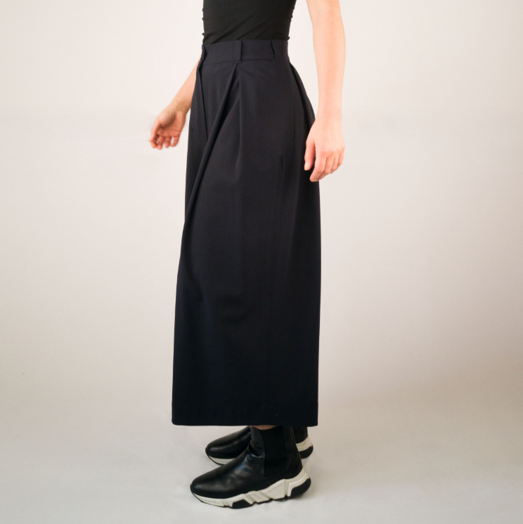 SMOOTH PANTS BLUE Weite Bundfaltenhose Keijn