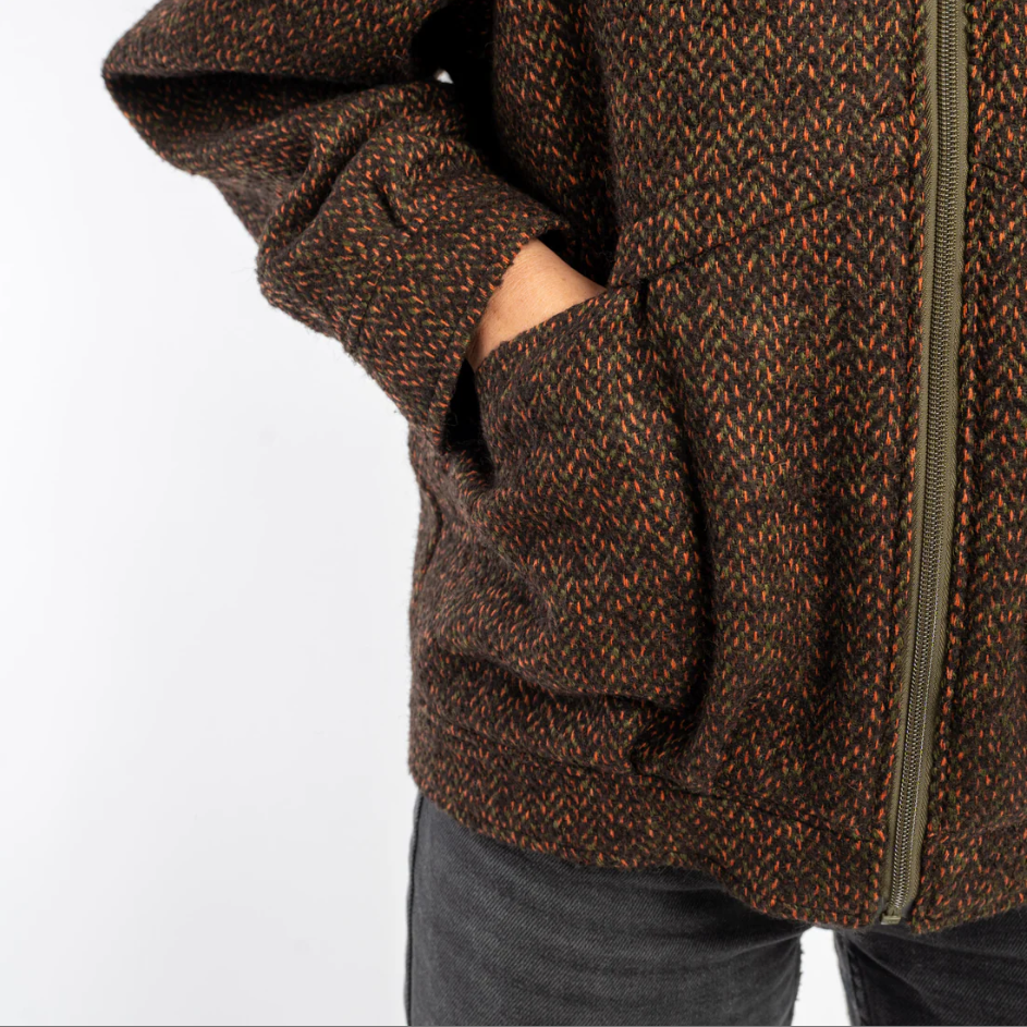 Nachhaltige Übergangsjacke aus recycelter Wolle ever&anon