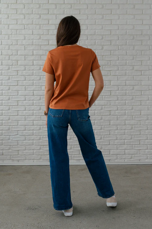 Nachhaltiges T-Shirt Bio-Baumwolle Burnished Amber ever&anon