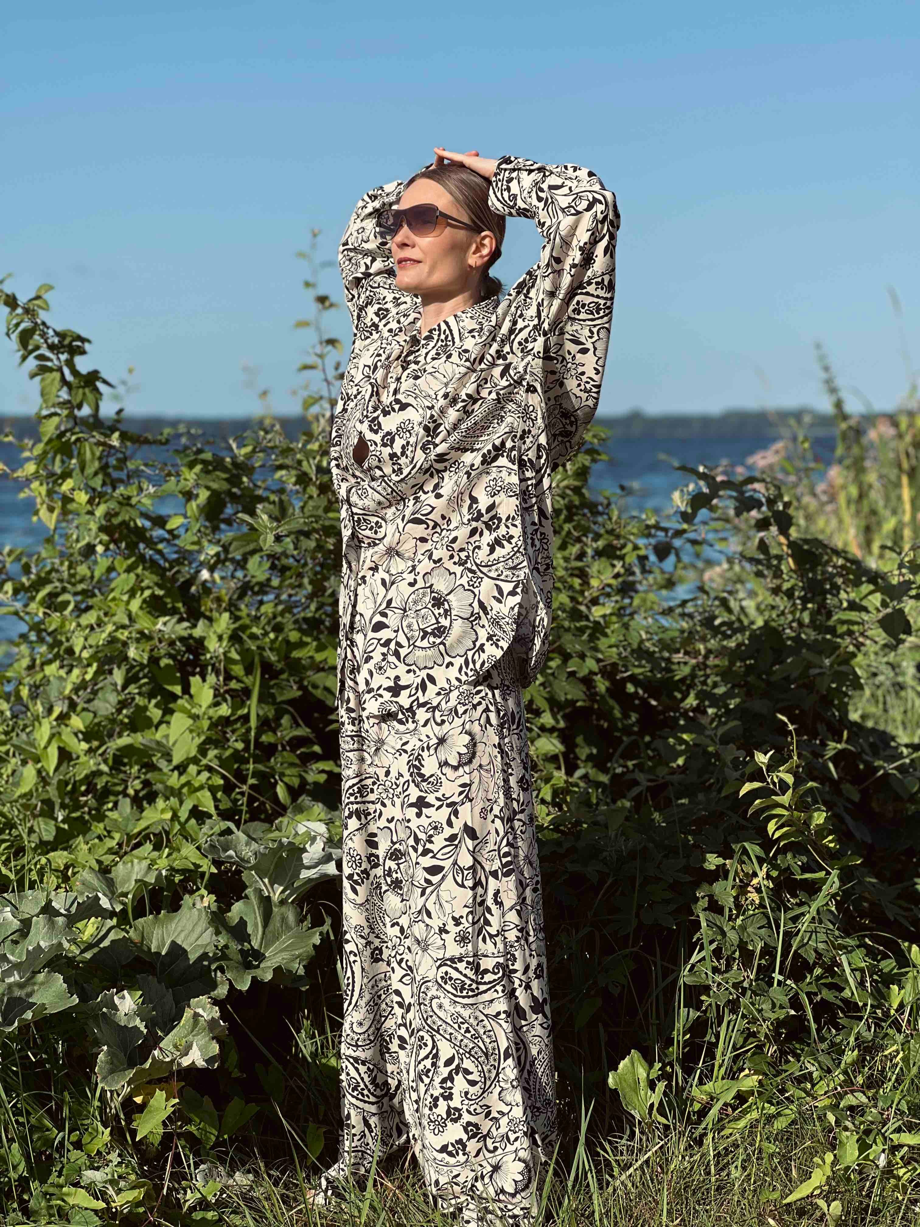 ROXY Bluse aus Viskose – The Aber Studio